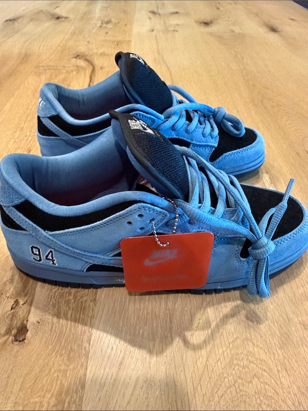 Men’s Nike Supreme Blue and Black '94 Low-Top Sneakers, size 9